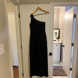 Lulu's Long One Shoulder Black Dress Size L with front slit - NWT